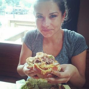 Meet your Posher, Ava